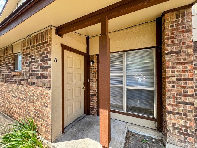 Photo - 3002 Chaucer Dr Unidad Apt A