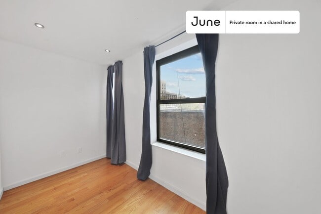 Photo - Room in Shared 3 bed/1 bath home Unit B