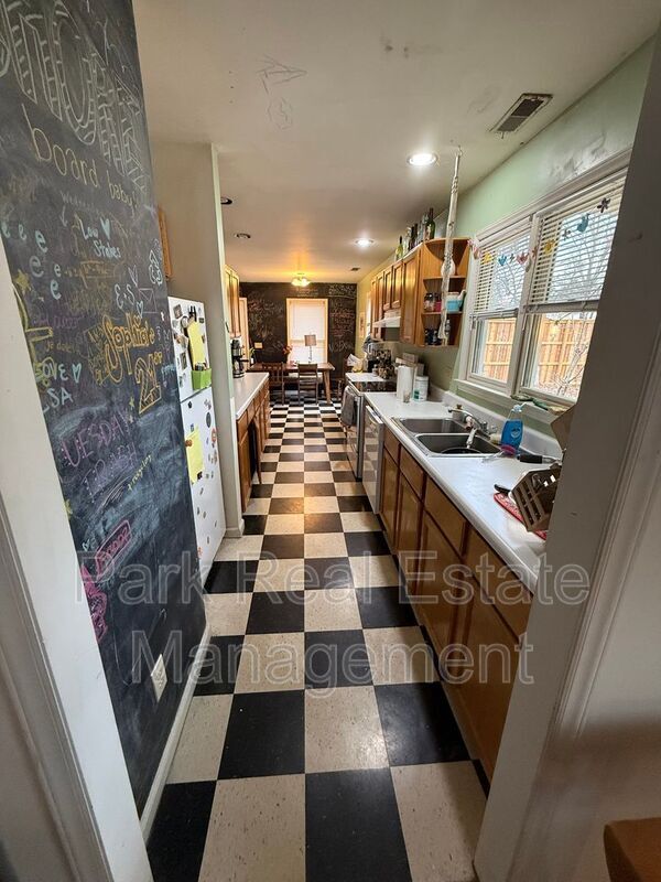 Photo - 505 N Greensboro St Unit D