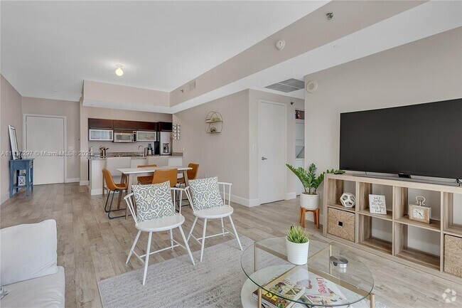 Building Photo - 950 Brickell Bay Dr Unit 1801 Rental