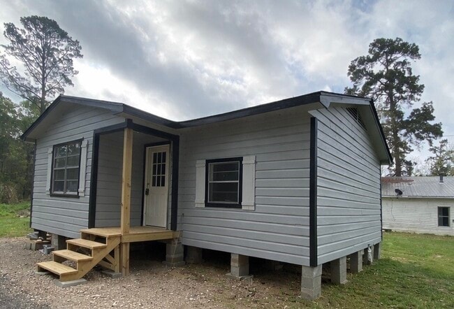 Building Photo - 13068 TX-146