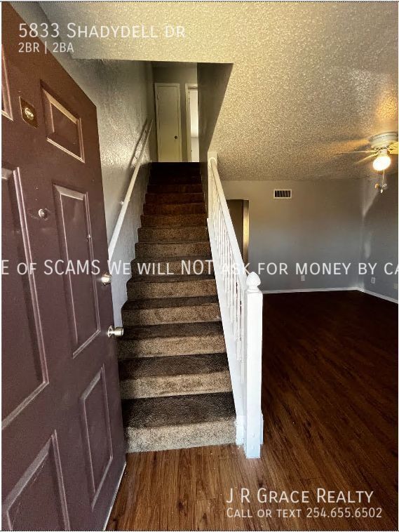 Photo - 5833 Shadydell