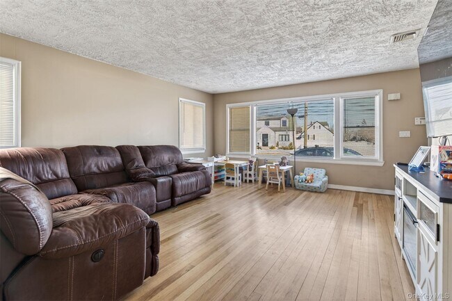 Photo - 1716 Camp Ave