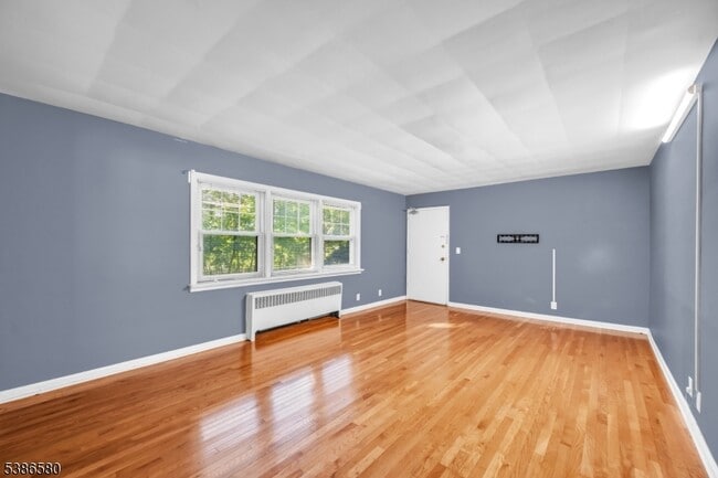 Photo - 6 Gainsborough Terrace Unit 1B