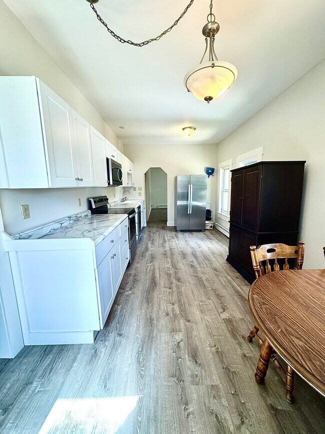 240 State St Unit 1