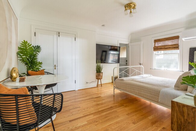 1028 SE Sherman St Unit SI ID1611803P