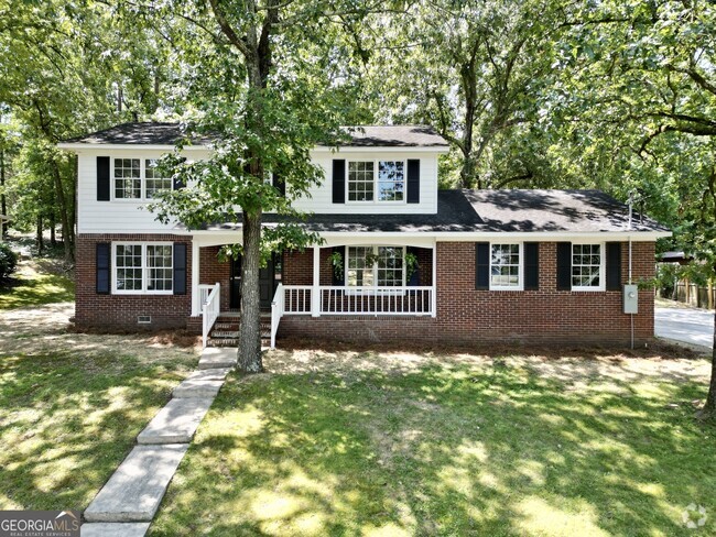 Building Photo - 6 Westlyn Dr Rental