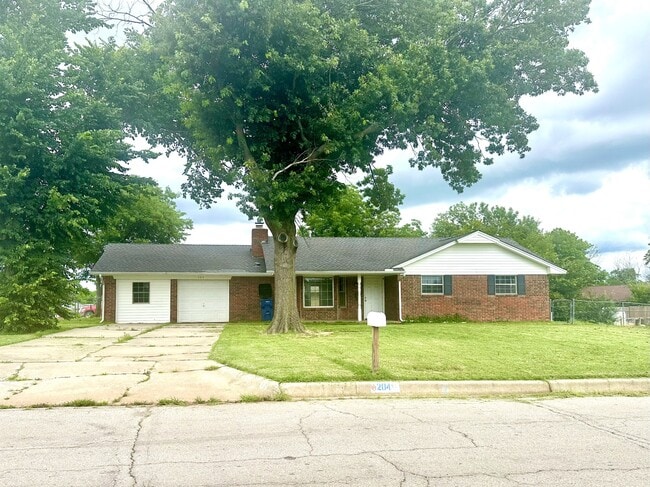 Photo - 204 Hardesty Dr House