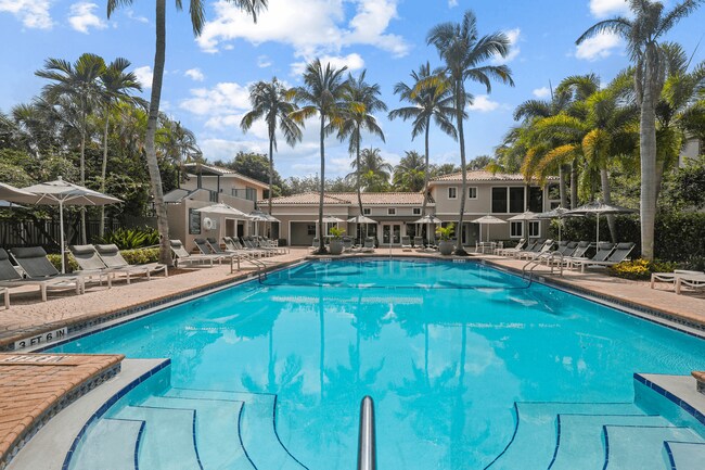 Photo - Coconut Palm Club Apartments