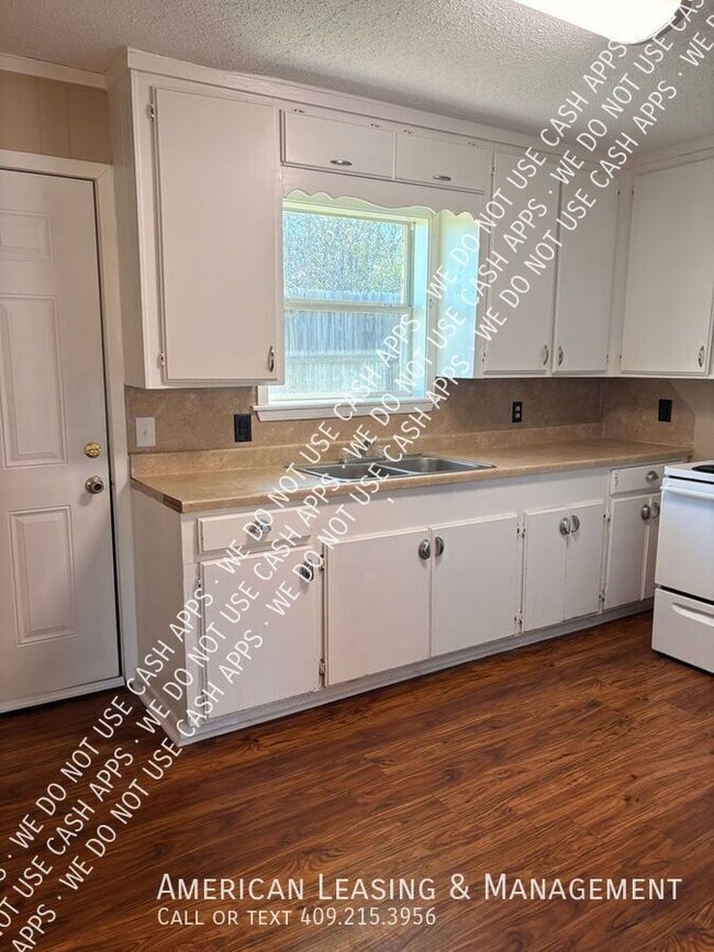 Photo - 281 S 2nd St