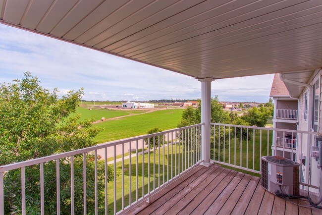 Platinum Valley Apartments