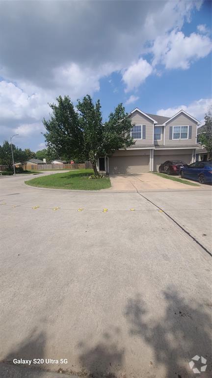 Building Photo - 17242 Oakwood Chase Dr Rental