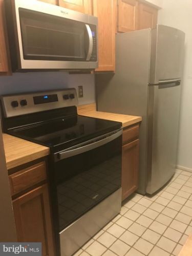 Photo - 13014-UNIT Shadyside Ln Unidad 13-231