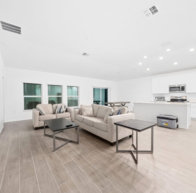 Photo - 3977 Willowbrook Dr