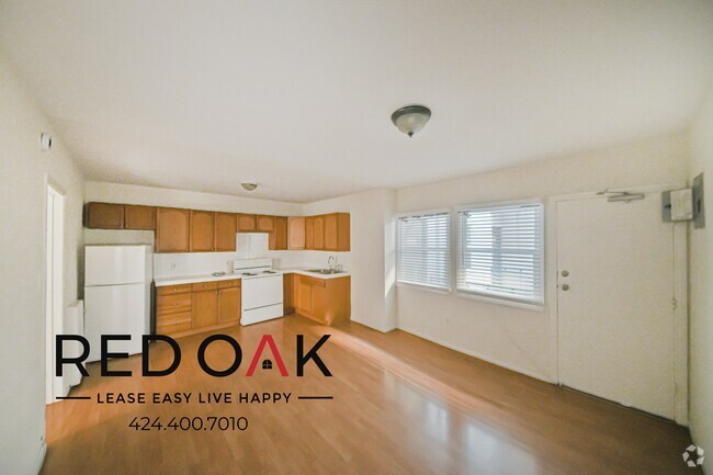 Building Photo - Sun-Drenched One Bedroom with Spacious Roo... Unit 210 Rental