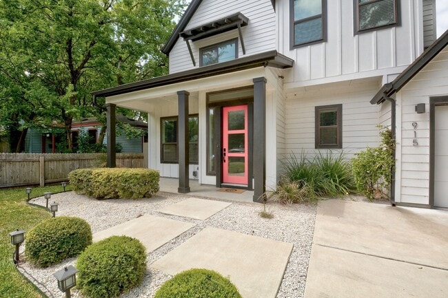 Photo - North Loop Area Gem!!!