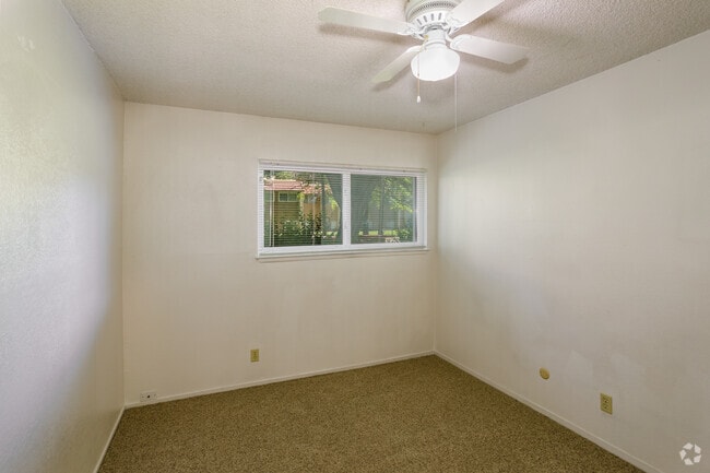 2BR, 1BA - 844SF