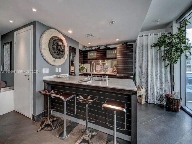 Photo - 200 Biscayne Blvd Way Unit 501