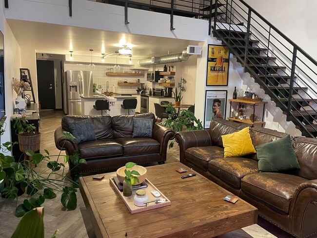 300 Tijeras Ave NE Unit Loft 106