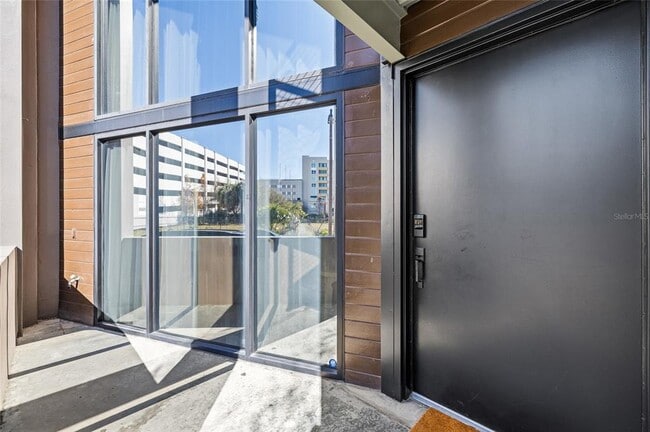 Photo - 213 N 12th St