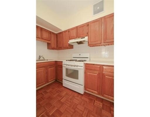12 Prince St Unit 2