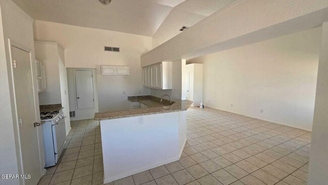 Photo - 1529 Plaza Verde Dr
