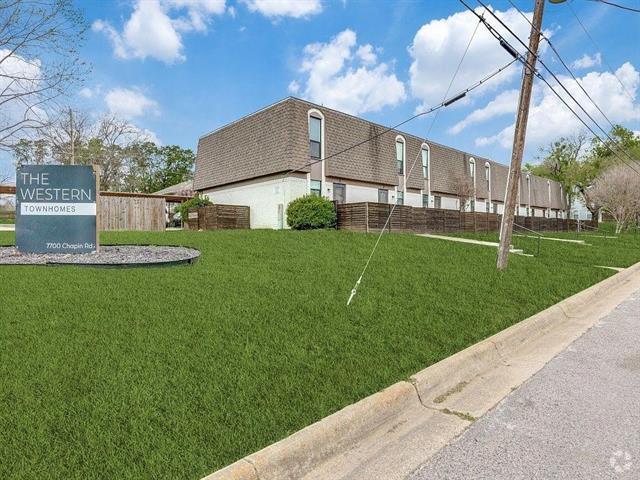 Building Photo - 7700 Chapin Rd Rental