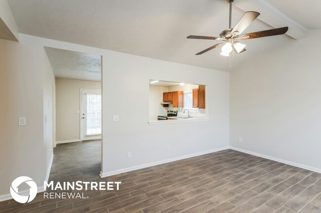 Photo - 10103 Lancewood Rd