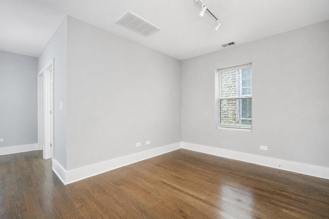 Photo - 1901 W 21st Pl Unit 2r