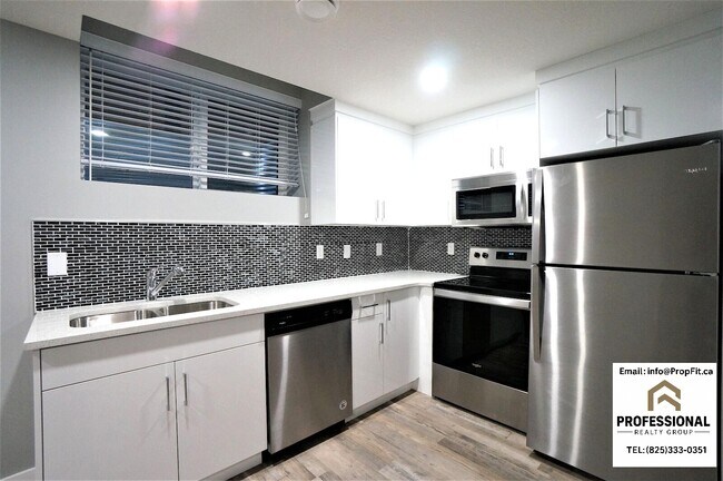 Photo - 9808 159 St NW