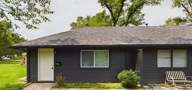 Building Photo - 15216 Bellaire Ave Unit A Rental