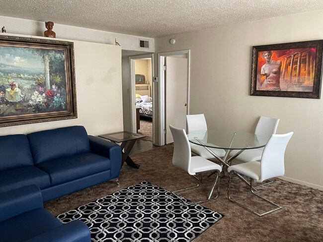 Photo - Courtyard Apartments