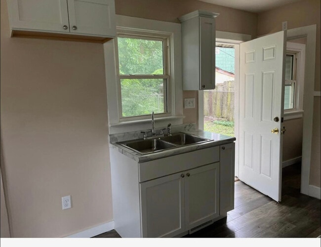 Photo - 132 Milton St