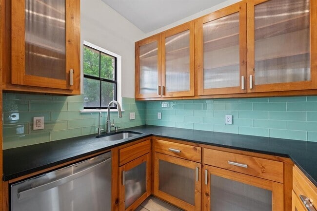 Building Photo - 4401 Speedway Unit 114A Rental