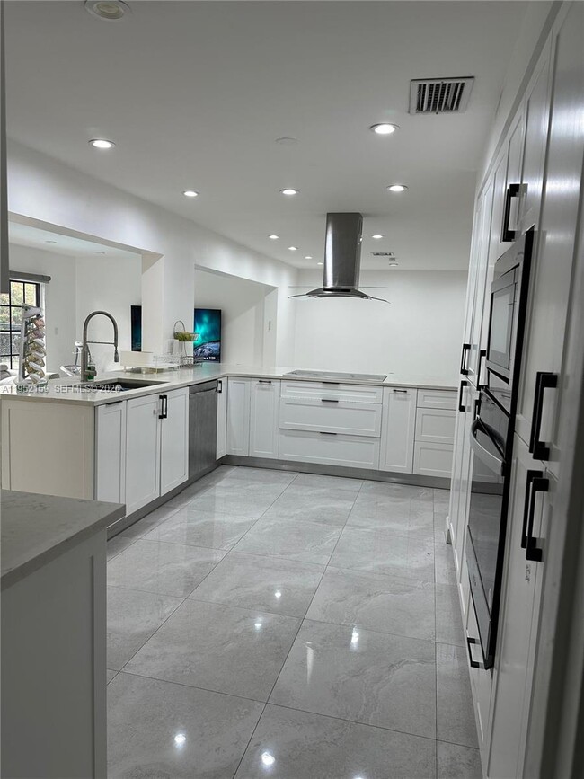 Photo - 10153 SW 51st St