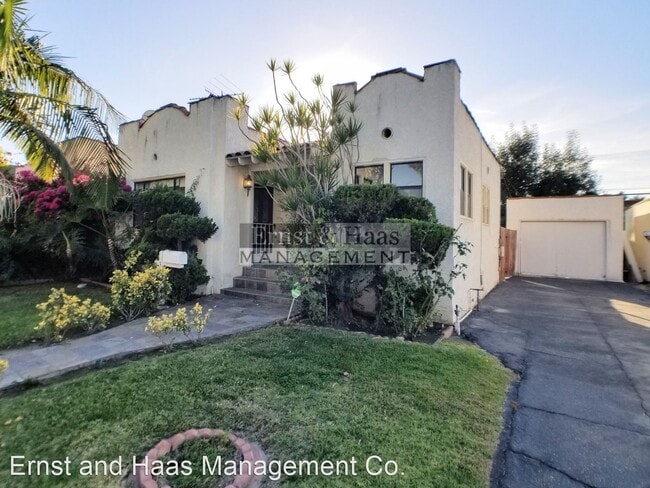 2 br, 1 bath House - 3349 Walnut Ave. - 2 br, 1 bath House - 3349 Walnut Ave.