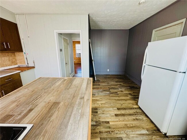 Photo - 118 Charles St