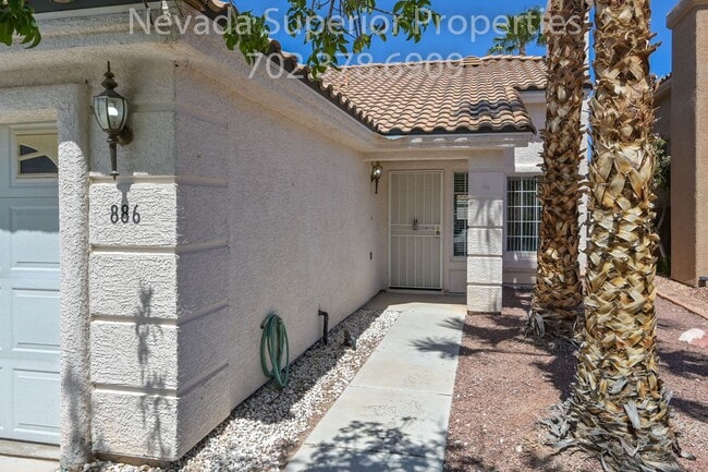 Photo - SE Single Story 3 Bedroom Home!!! Low Main...