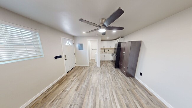 Photo - Ideal for solo tenants or couples!