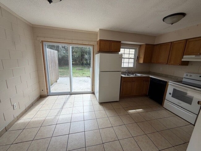 Photo - 502 Prince St Unidad A