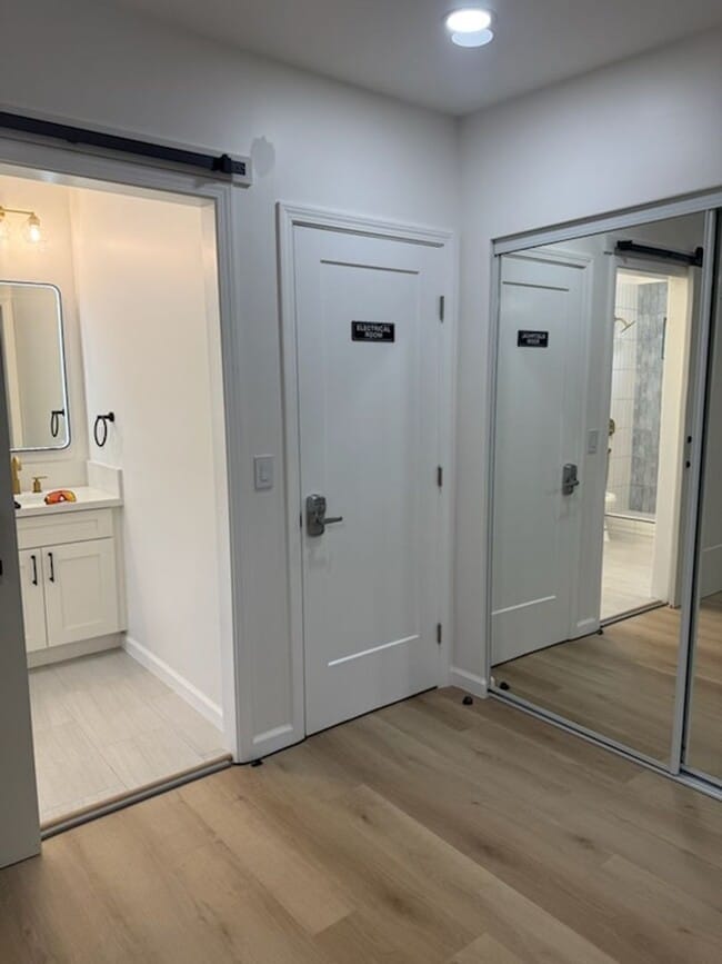 Building Photo - C109 Unit 3