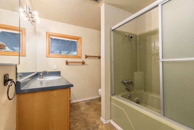 201 Lakeview Blvd Unit 17