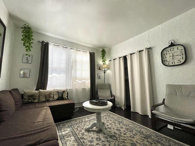 Building Photo - 6651 Berthold Ave Unit 2N Rental