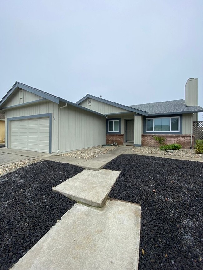 Photo - Fully Remodeled Single Story Spacious 3bed/2 bath home on corner lot in Suisun City!!!!