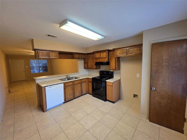 Photo - 1615 Hazelwood St Apartment Unit B