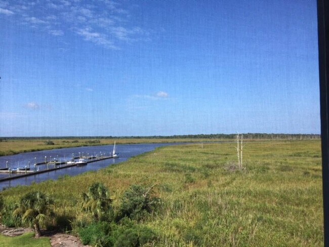 South-West View Mid-Day - 91 Screven St Unit Darien Delight