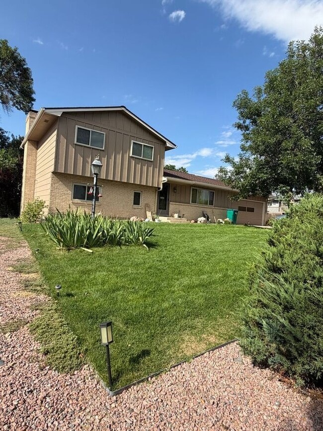 Photo - 1404 Imperial Rd