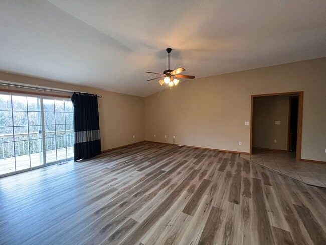 Photo - Open Floor plan with plenty of storage space!