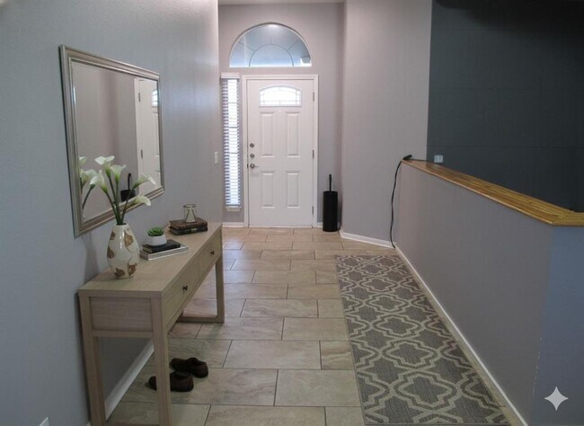 Photo - 915 Lantana Dr