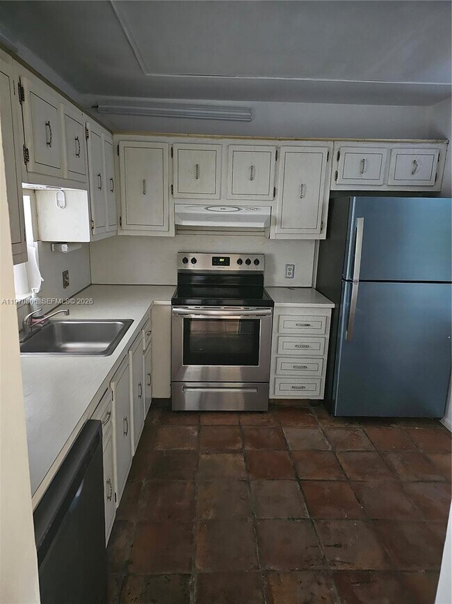 Photo - 11925 NE 2nd Ave Unidad B403